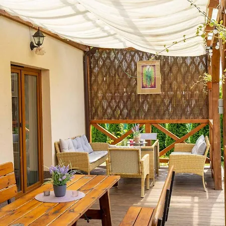 Dom Na Mazurach Nad Jeziorem Bialym Zakatek Zacisze بيت للعطل *