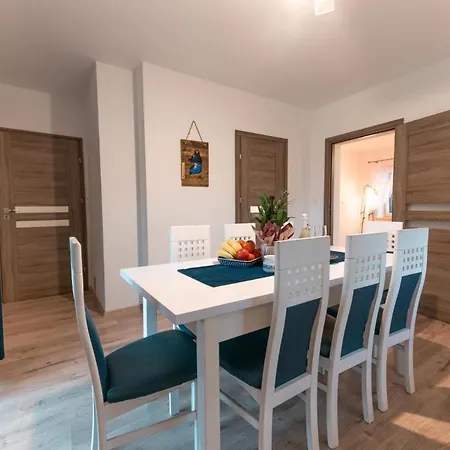 Dom Na Mazurach Nad Jeziorem Bialym Zakatek Zacisze Feriehus