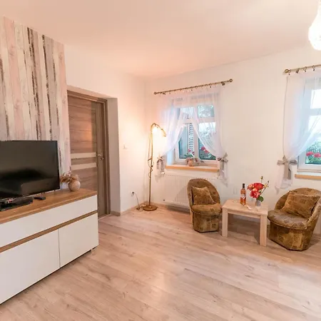 Dom Na Mazurach Nad Jeziorem Bialym Zakatek Zacisze *